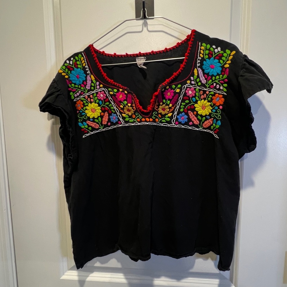 Black‎ Embroidered Folk Art Blouse Mexican Artisan V Neck Cotton Size G